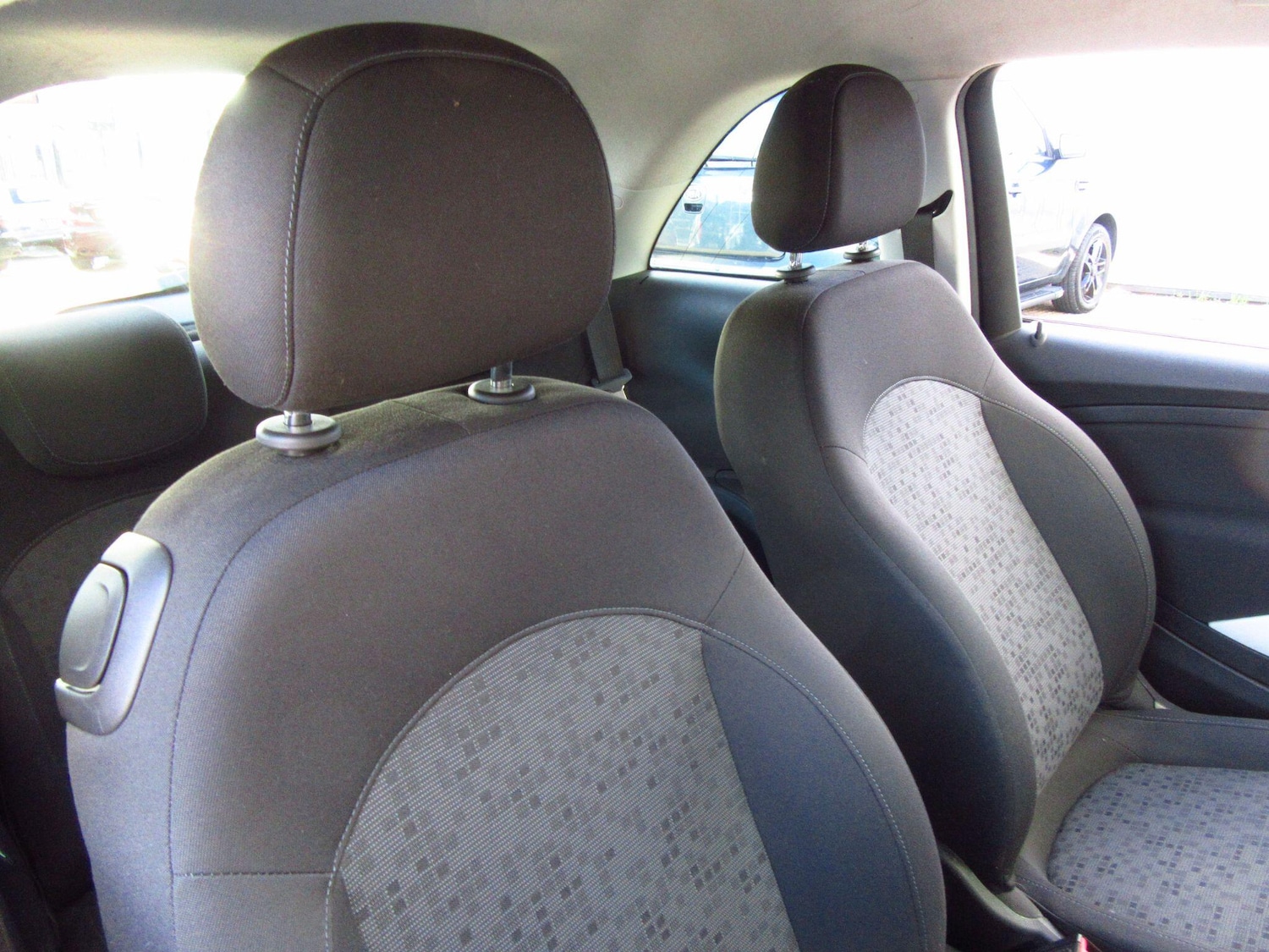 Used Vauxhall ADAM 2014 for sale - 77538672: Photo 9