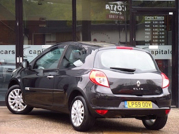 Used Renault Clio 2010 for sale - 76240191: Photo