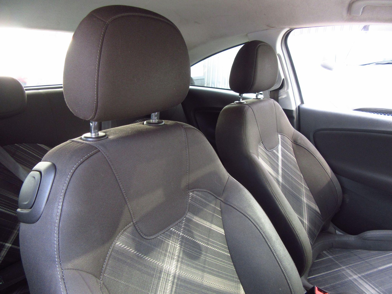 Used Vauxhall Corsa 2015 for sale - 77892420: Photo 8