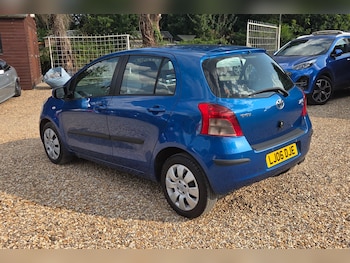 Used Toyota Yaris 2006 for sale - 79232757: Photo