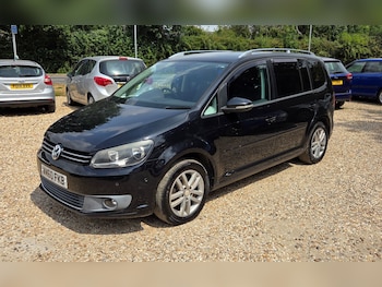 Used Volkswagen Touran 2011 for sale - 79301482: Photo