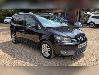 Used Volkswagen Touran 2011 for sale - 79301482: Photo