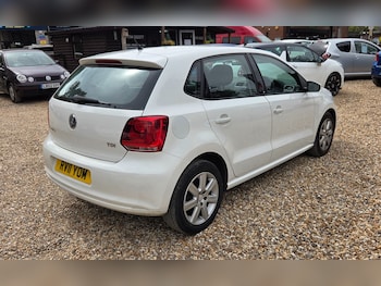 Used Volkswagen Polo 2011 for sale - 79559135: Photo