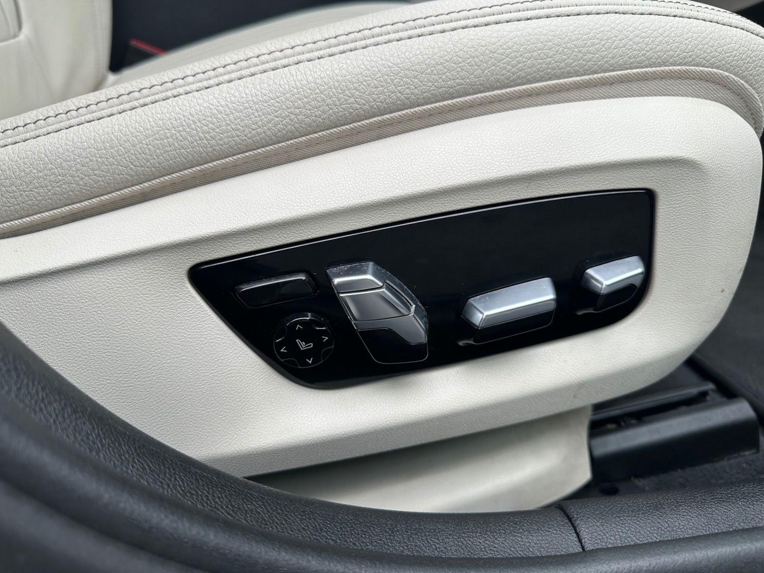 Used BMW 5 Series 2022 for sale - 76748389: Photo 20