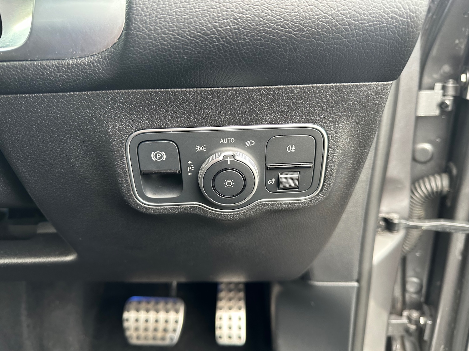 Used Mercedes-Benz GLB 2024 for sale - 76491029: Photo 24