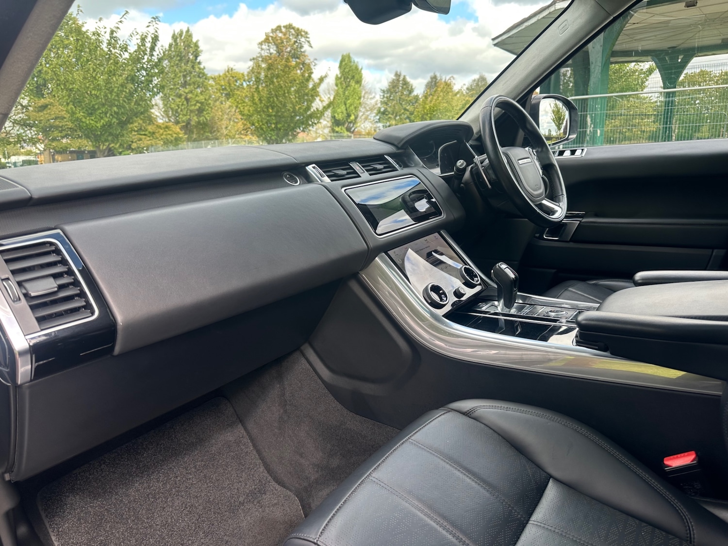 Used Land Rover Range Rover Sport 2018 for sale - 75931939: Photo 12