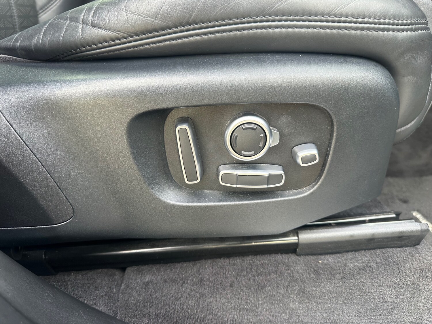 Used Land Rover Range Rover Sport 2018 for sale - 75931939: Photo 40