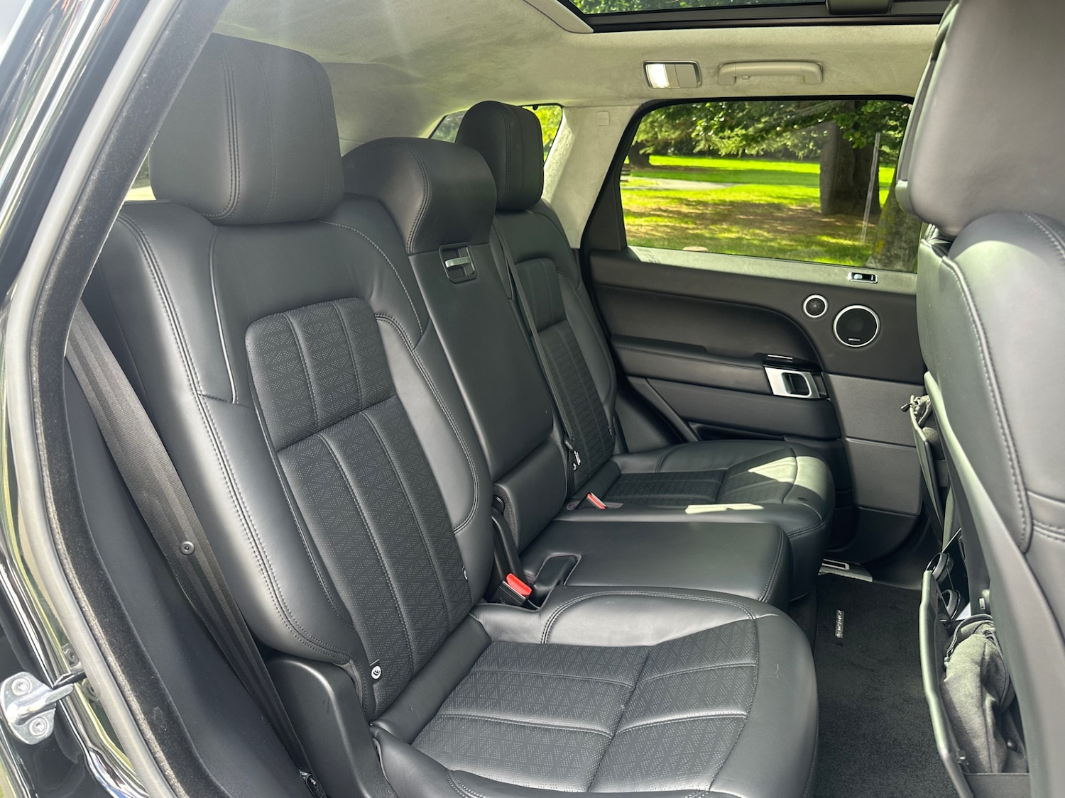 Used Land Rover Range Rover Sport 2018 for sale - 75931939: Photo 8