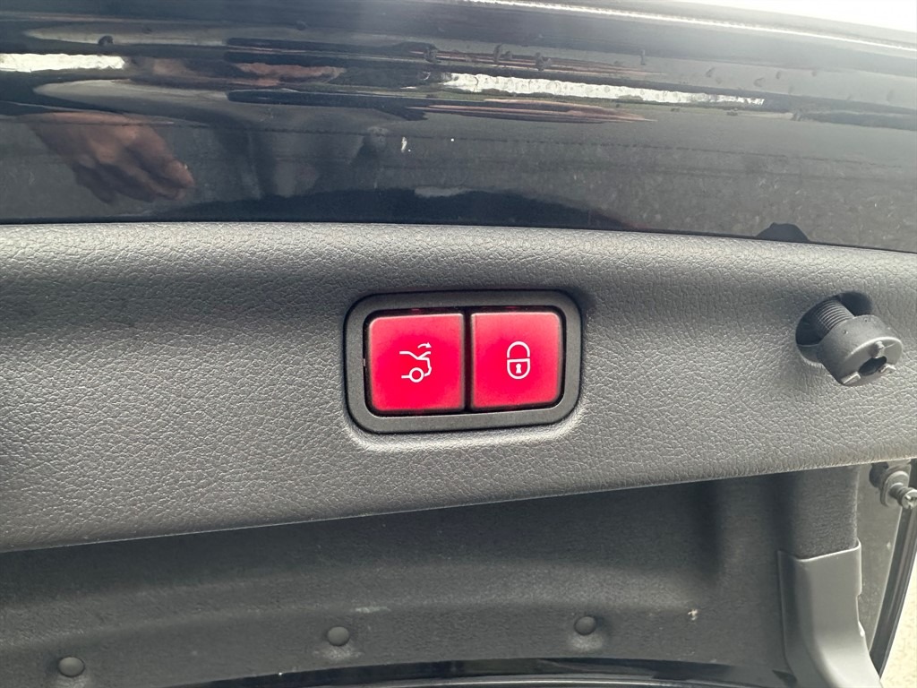 Used Mercedes-Benz C Class 2023 for sale - 76477378: Photo 29