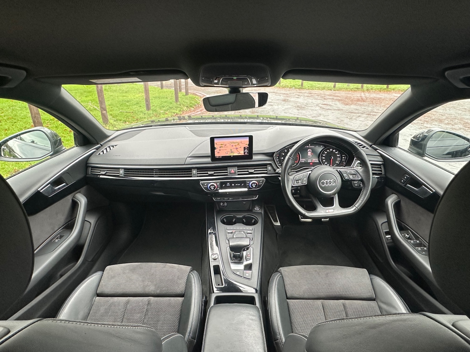 Used Audi A4 2018 for sale - 76762824: Photo 10