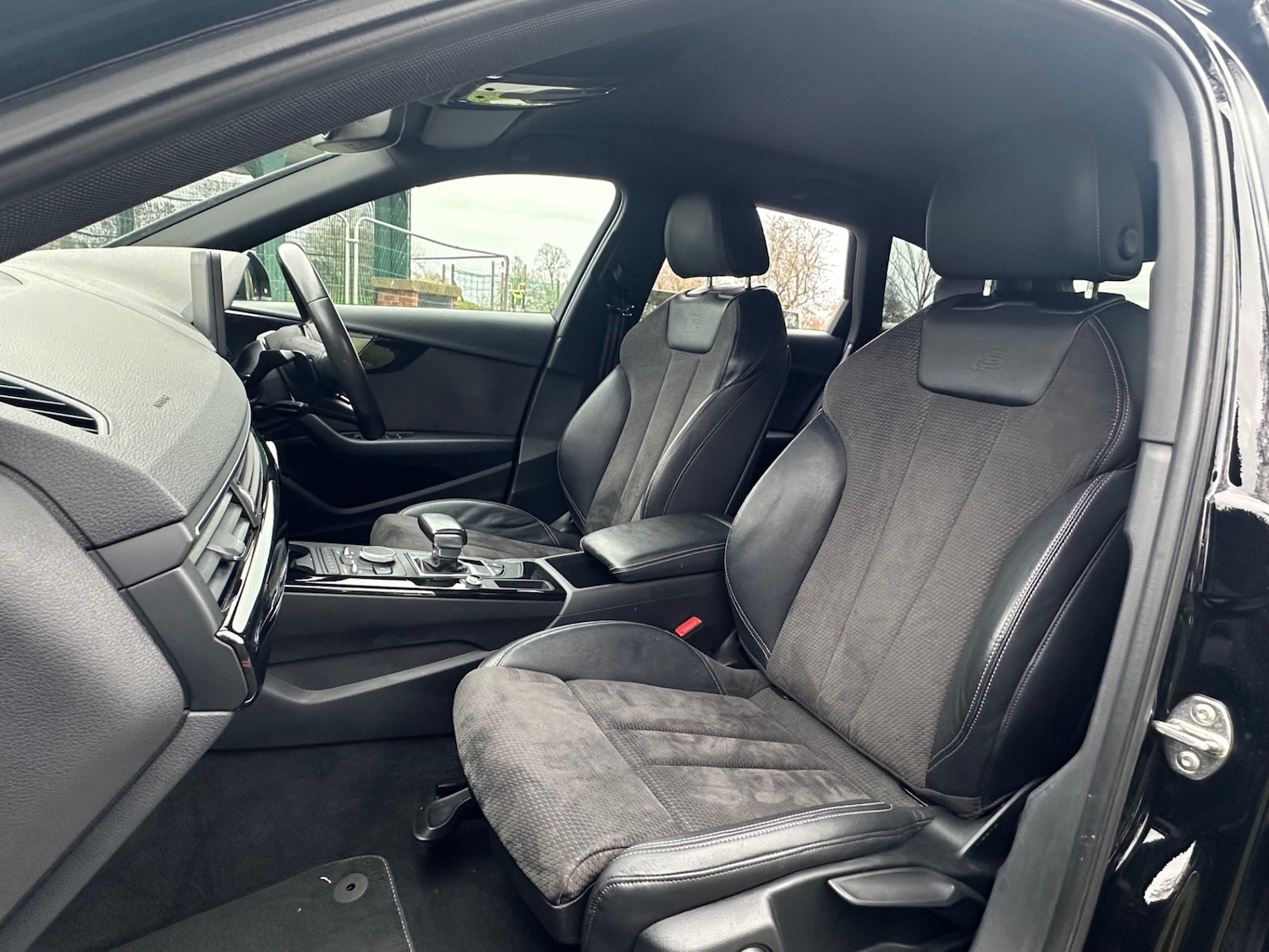 Used Audi A4 2018 for sale - 76762824: Photo 11