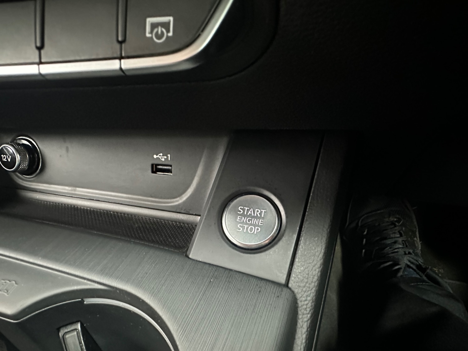 Used Audi A4 2018 for sale - 76762824: Photo 28