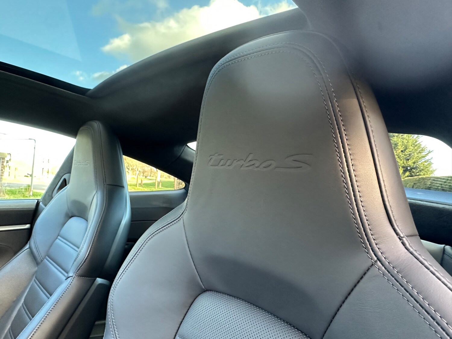 Used Porsche 911 2022 for sale - 76735008: Photo 14