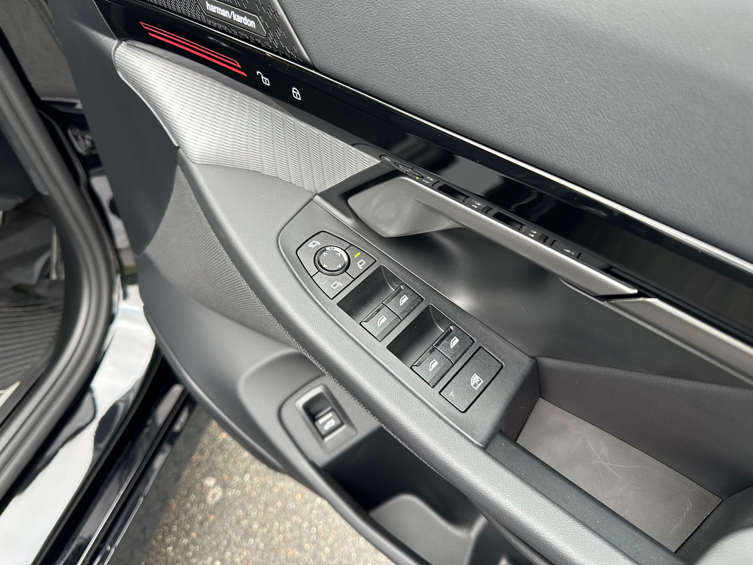 Used BMW 5 Series 2024 for sale - 76542983: Photo 28