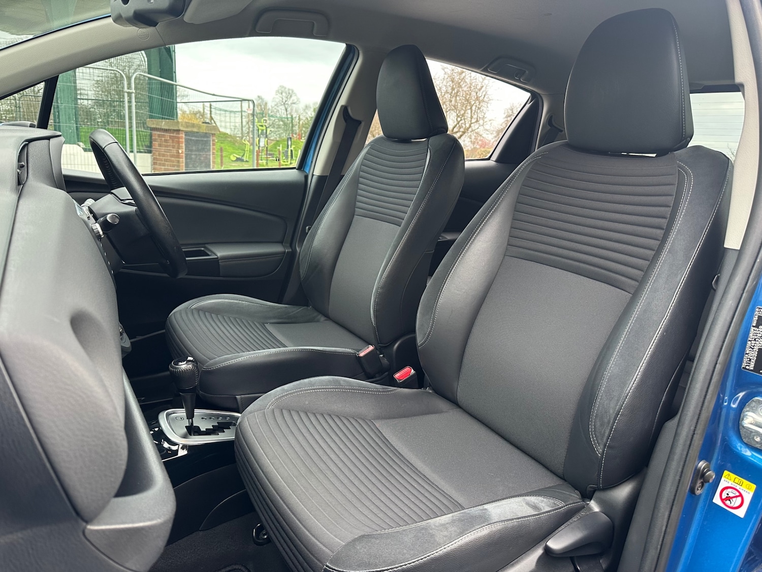 Used Toyota Yaris 2016 for sale - 76879278: Photo 11