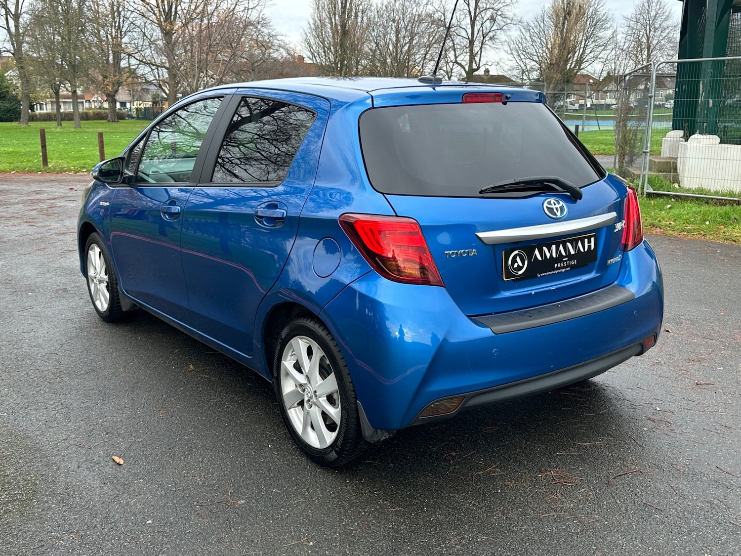 Used Toyota Yaris 2016 for sale - 76879278: Photo 2