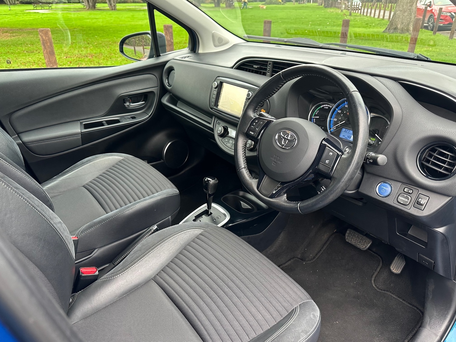 Used Toyota Yaris 2016 for sale - 76879278: Photo 7