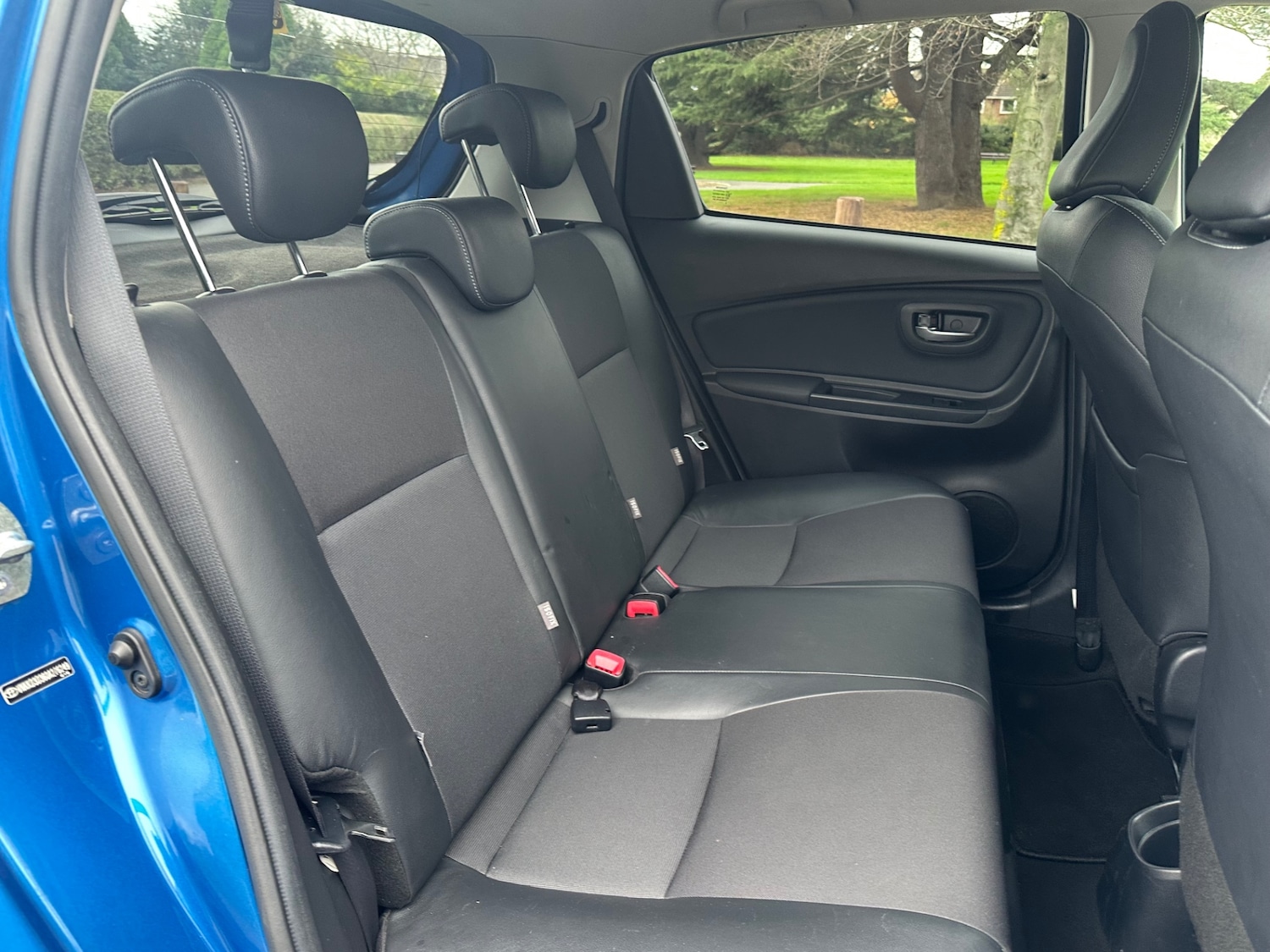 Used Toyota Yaris 2016 for sale - 76879278: Photo 8