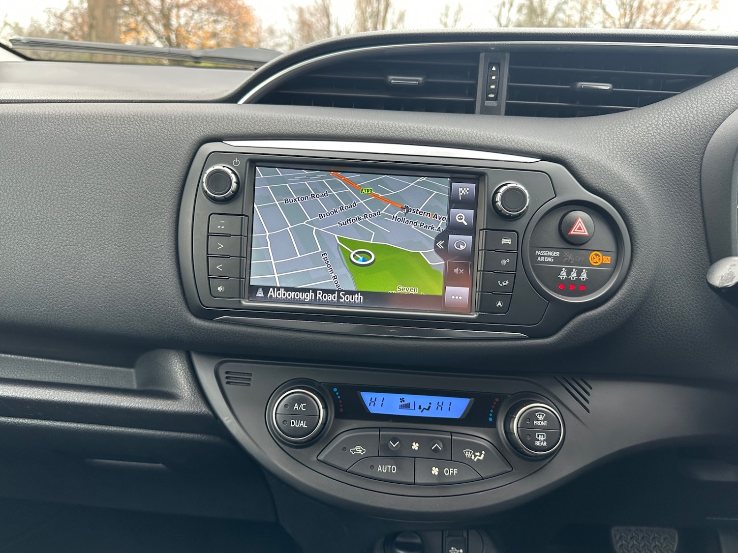 Used Toyota Yaris 2016 for sale - 76879278: Photo 9