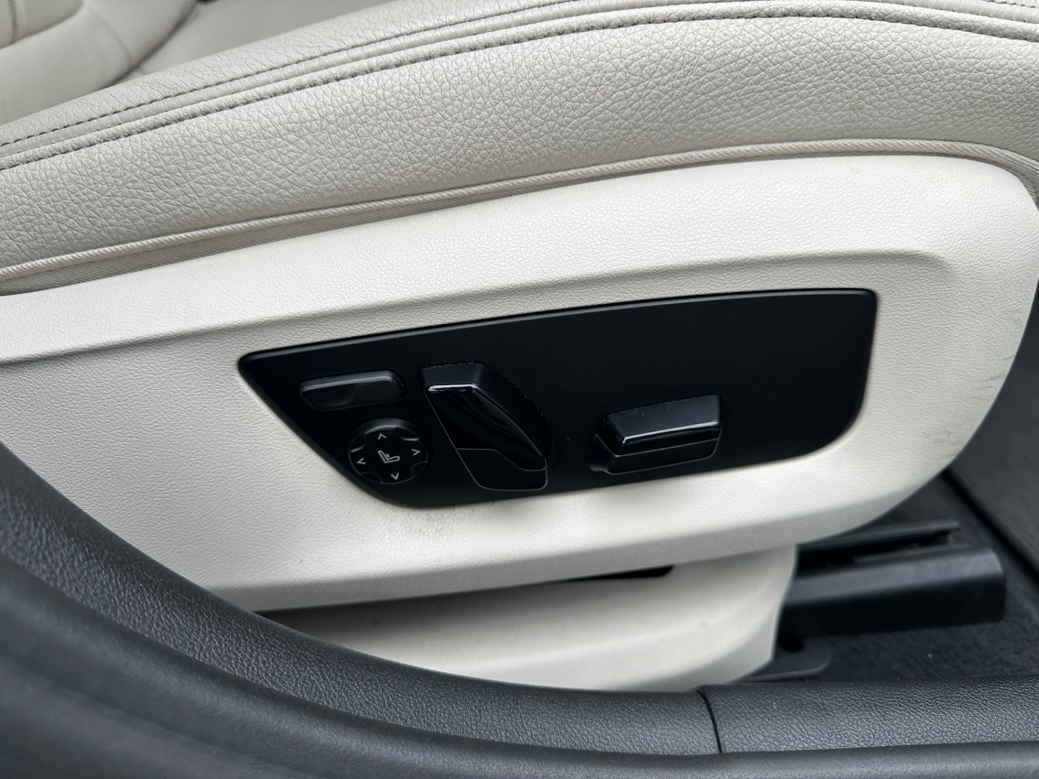 Used BMW 5 Series 2022 for sale - 76602753: Photo 16