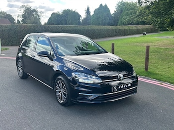 Used Volkswagen Golf 2017 for sale - 77012338: Photo