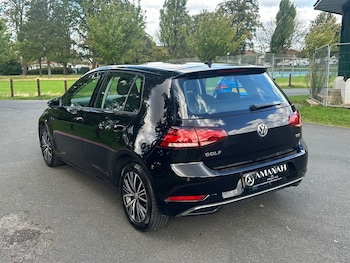 Used Volkswagen Golf 2017 for sale - 77012338: Photo