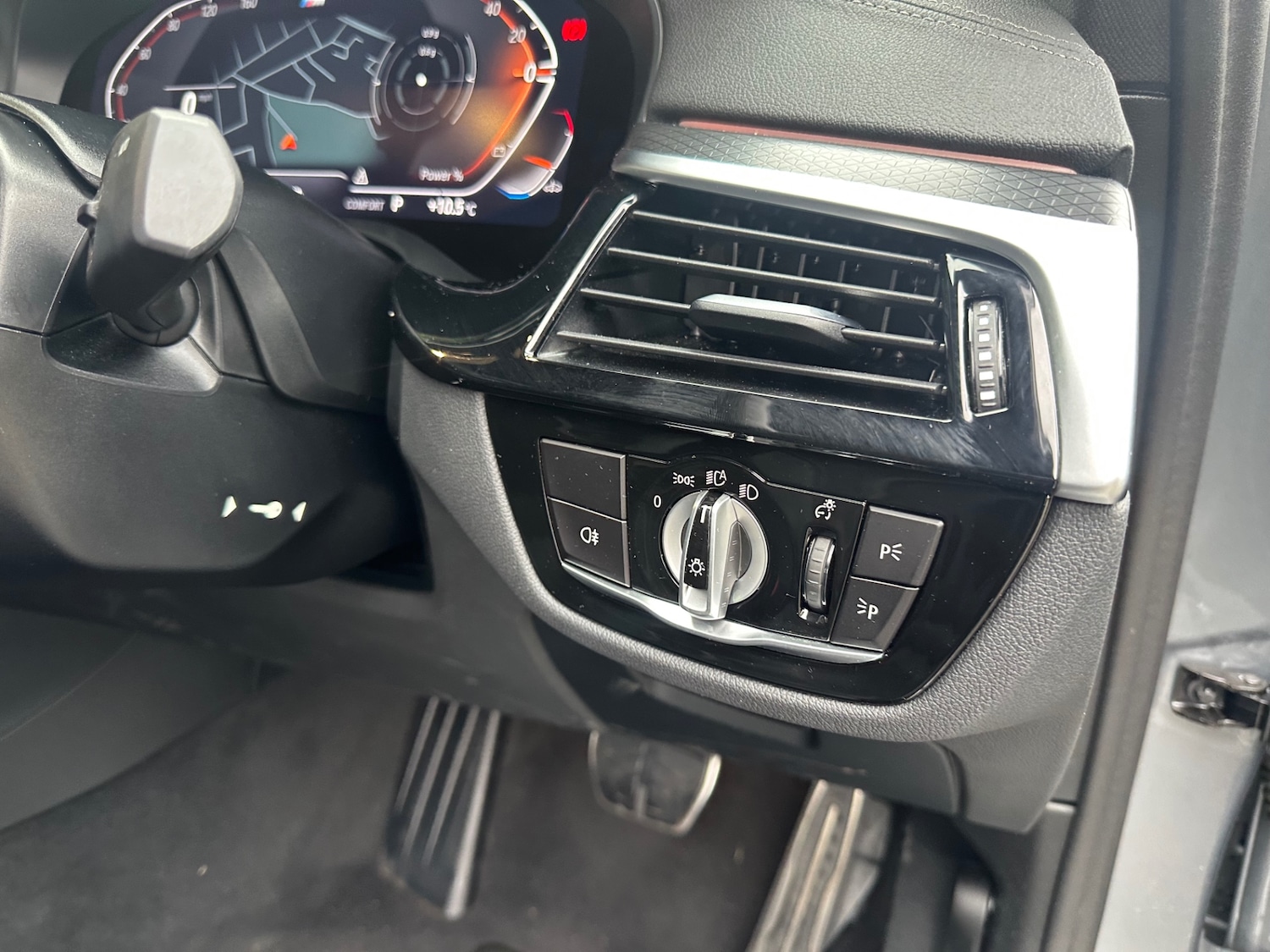 Used BMW 5 Series 2023 for sale - 76319355: Photo 18