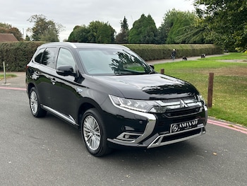 Mitsubishi - Outlander