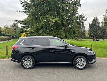 Used Mitsubishi Outlander 2019 for sale - 76195900: Photo 3