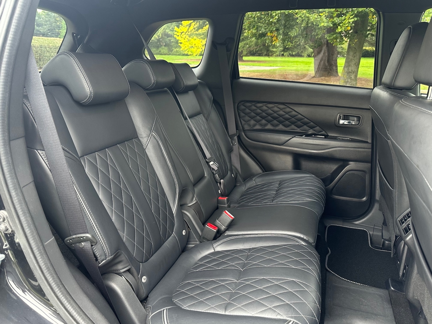 Used Mitsubishi Outlander 2019 for sale - 76195900: Photo 8