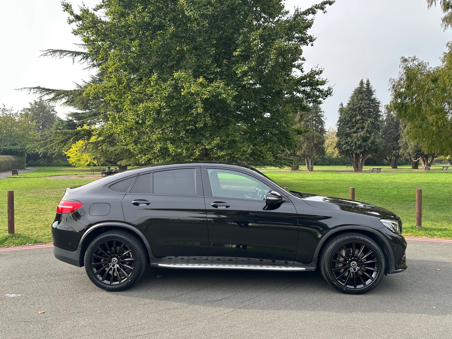 Used Mercedes-Benz GLC 2017 for sale - 76045592: Photo 3