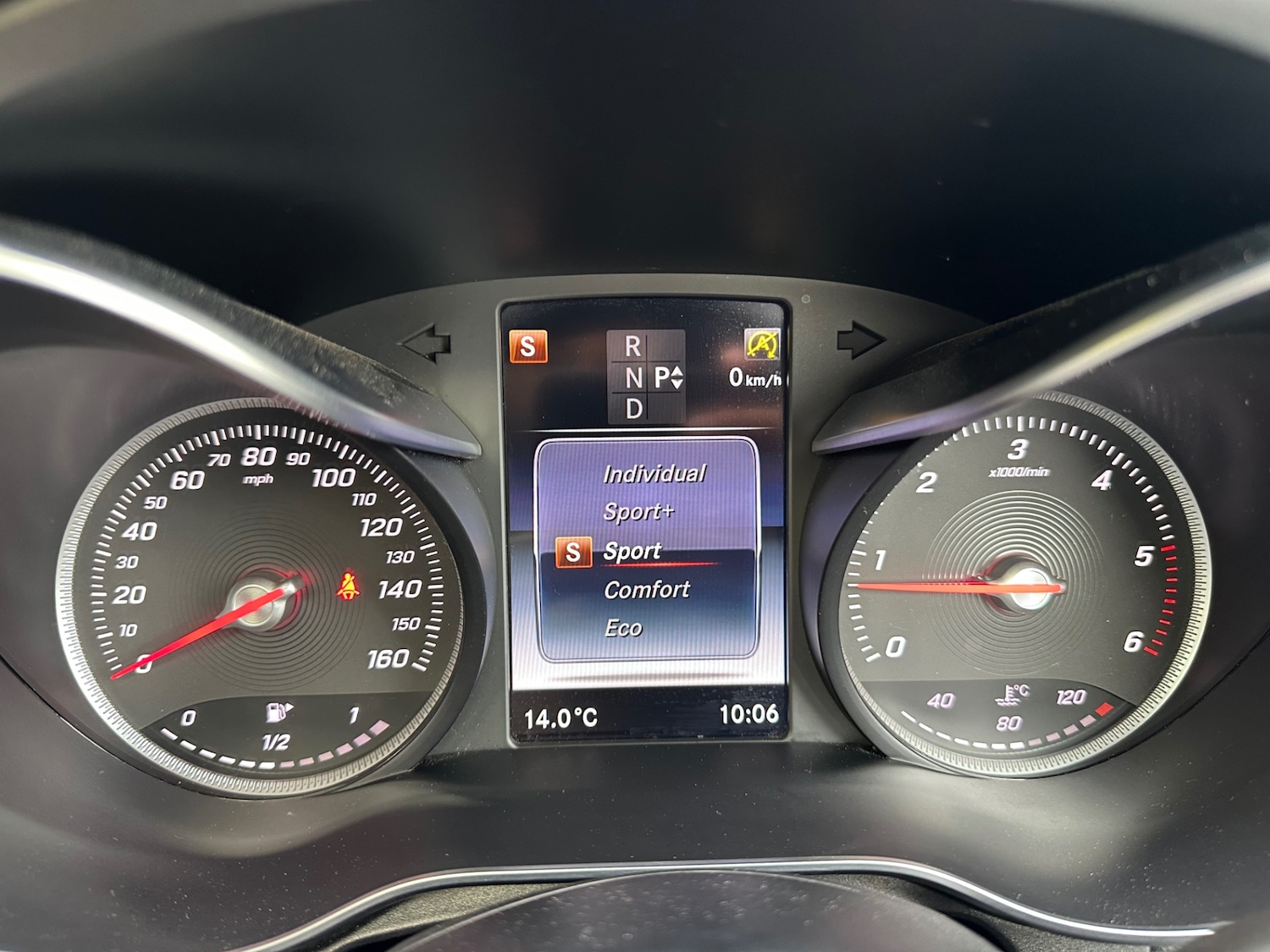 Used Mercedes-Benz GLC 2017 for sale - 76045592: Photo 32