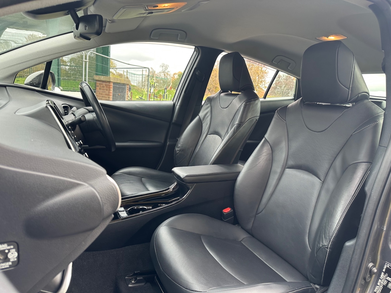 Used Toyota Prius 2022 for sale - 76461266: Photo 11