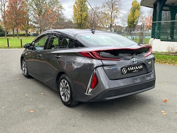 Used Toyota Prius 2022 for sale - 76461266: Photo
