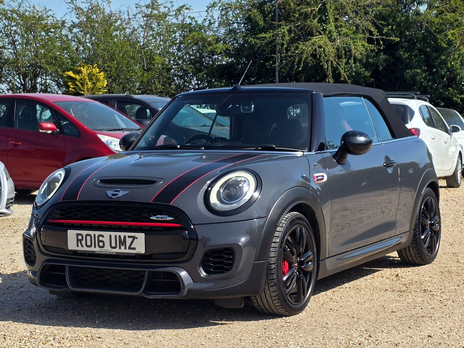 Used MINI Convertible 2016 for sale - 78171453: Photo 2