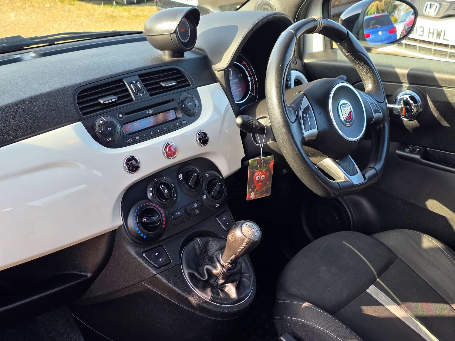 Used Abarth 595 2016 for sale - 77395880: Photo 14