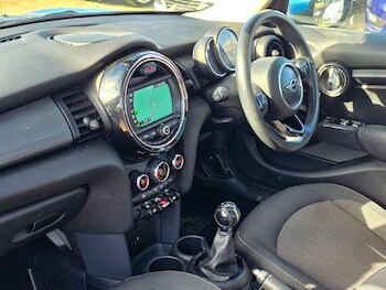 Used MINI Hatch 2018 for sale - 77824731: Photo