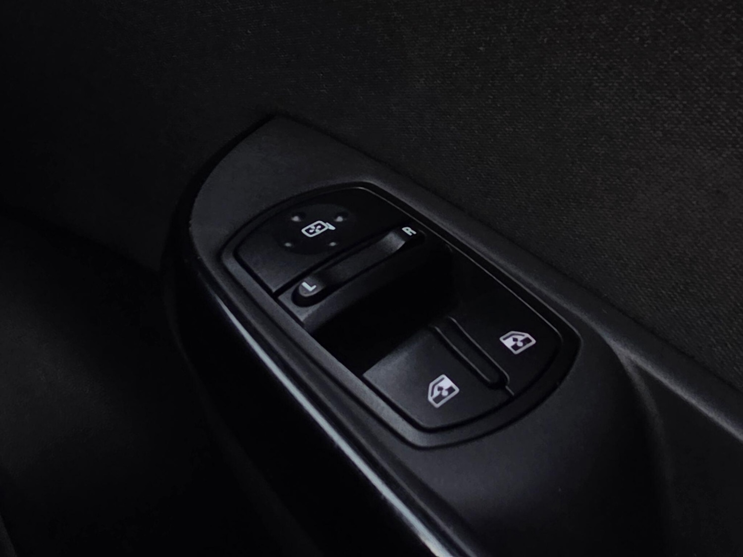 Used Vauxhall Corsa for sale - 76989618: Photo 17