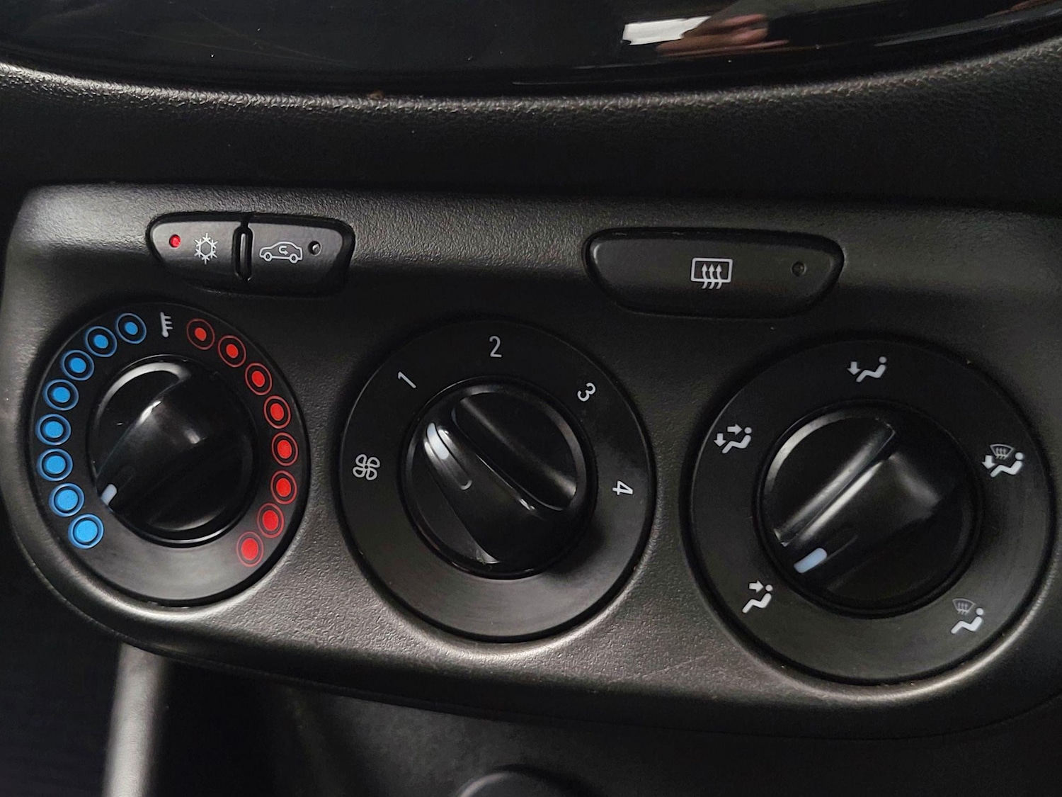 Used Vauxhall Corsa 2017 for sale - 76753357: Photo 18