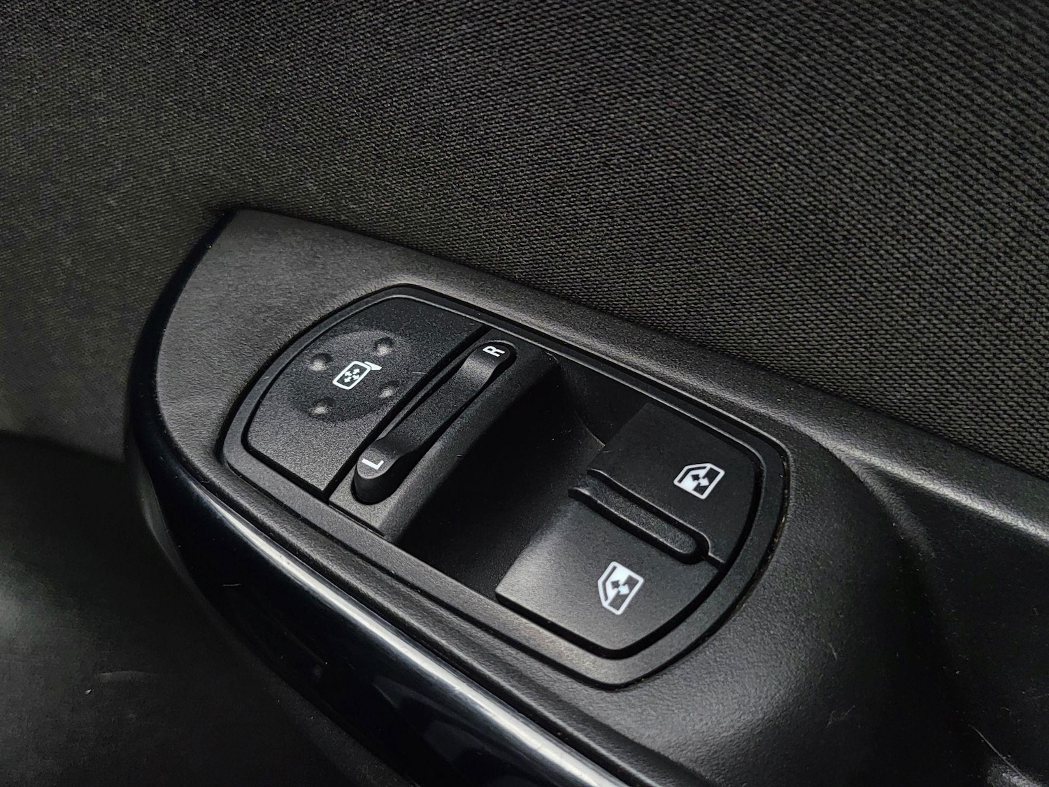 Used Vauxhall Corsa 2017 for sale - 76753357: Photo 22