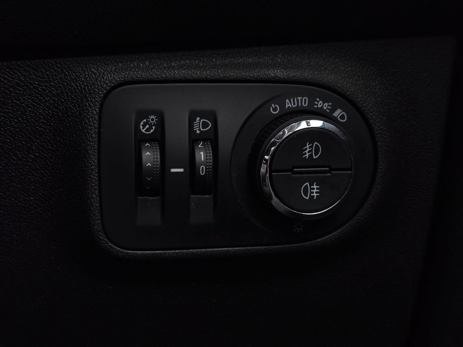 Used Vauxhall Corsa 2016 for sale - 78062756: Photo 18