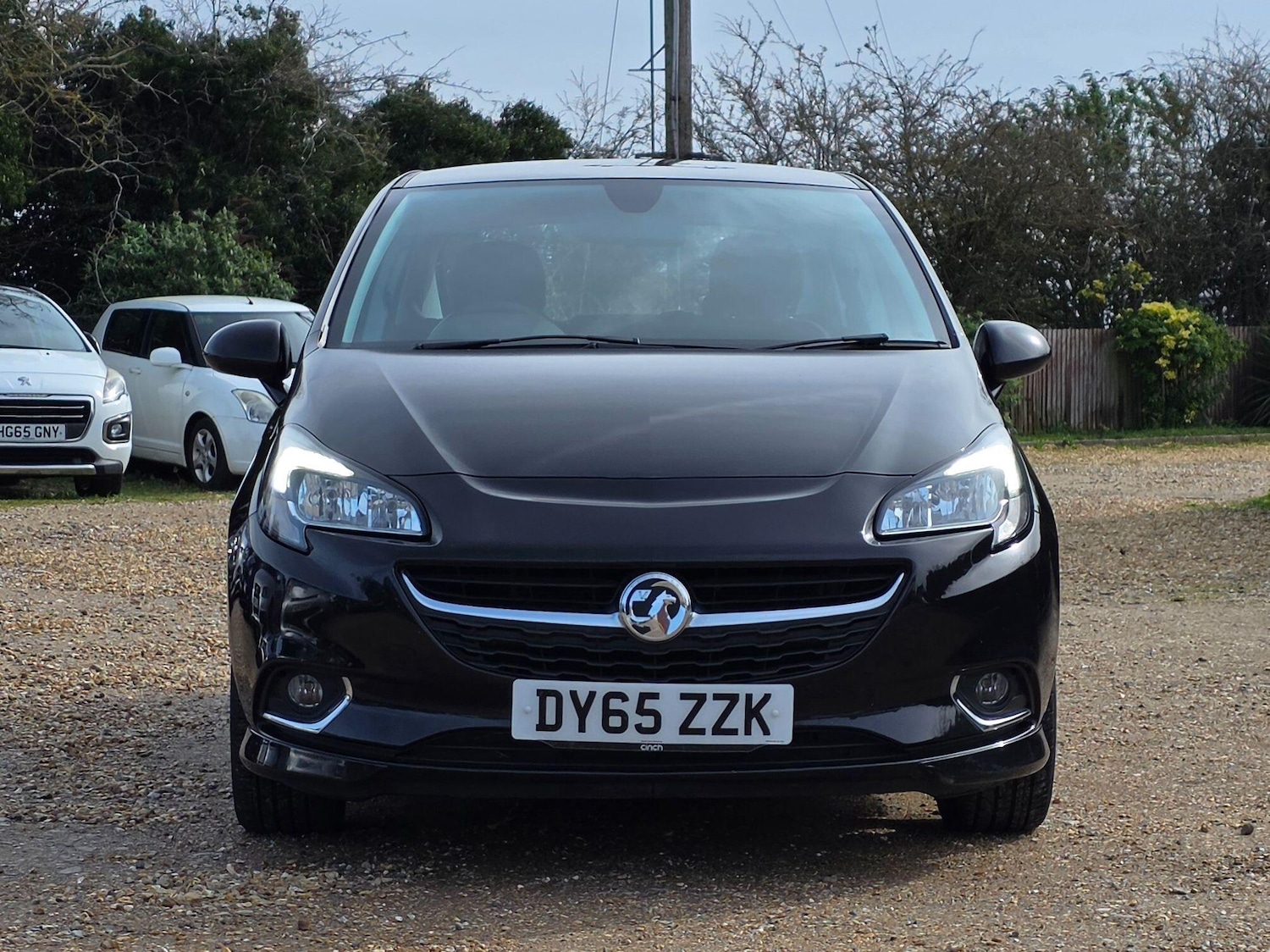 Used Vauxhall Corsa 2016 for sale - 78062756: Photo 2
