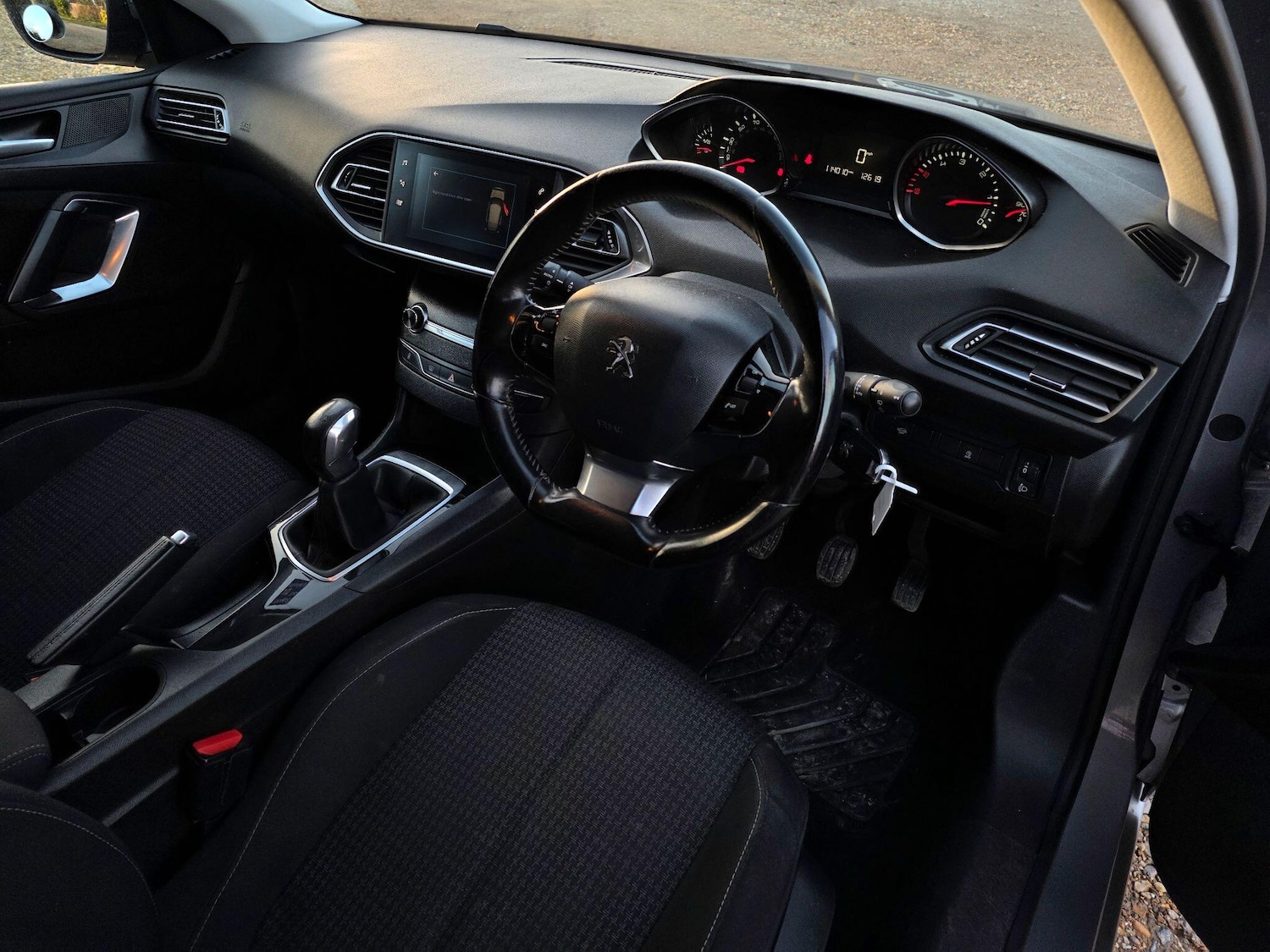 Used Peugeot 308 2018 for sale - 76913361: Photo 12