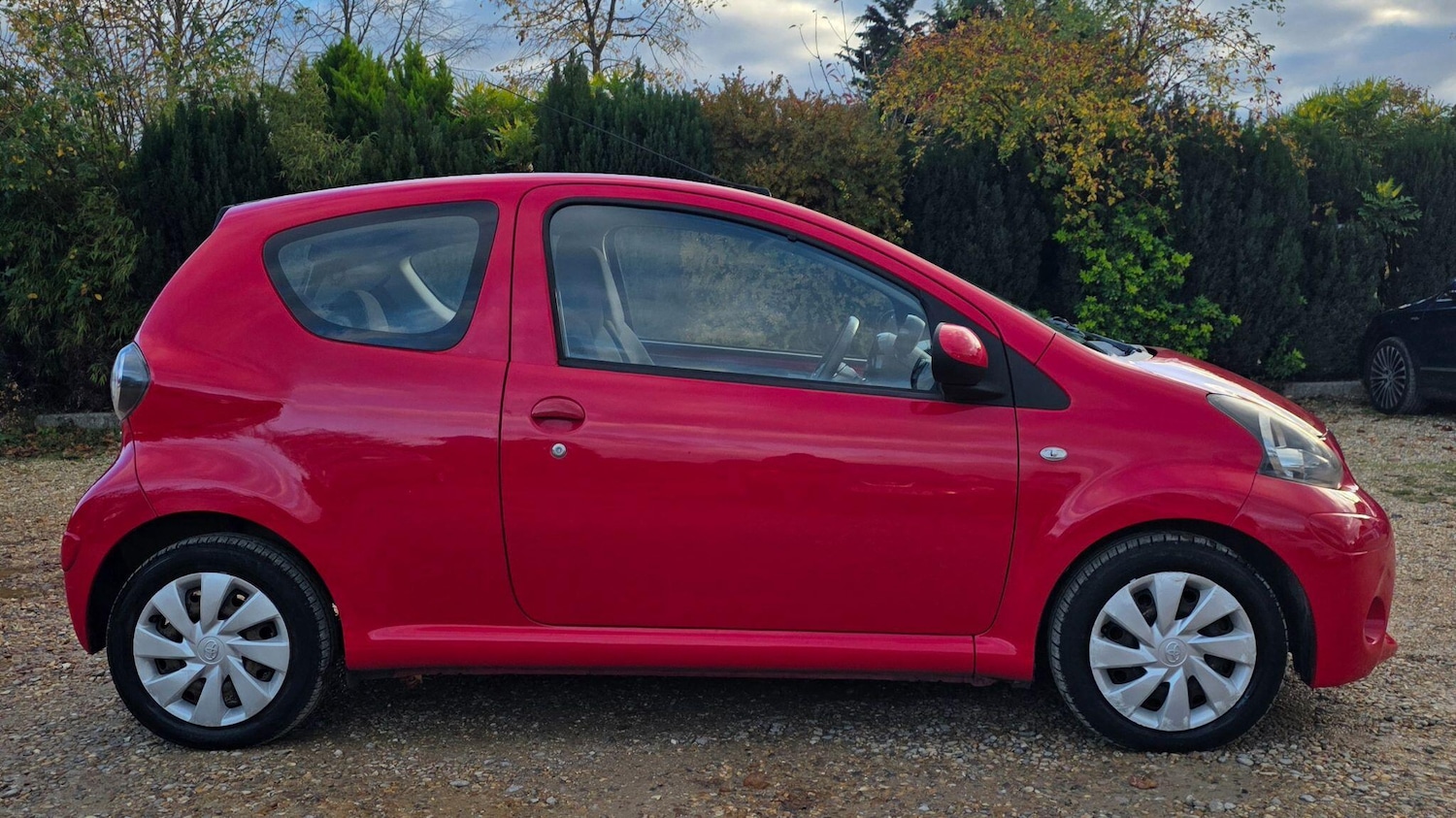 Used Toyota AYGO 2014 for sale - 76752988: Photo 10