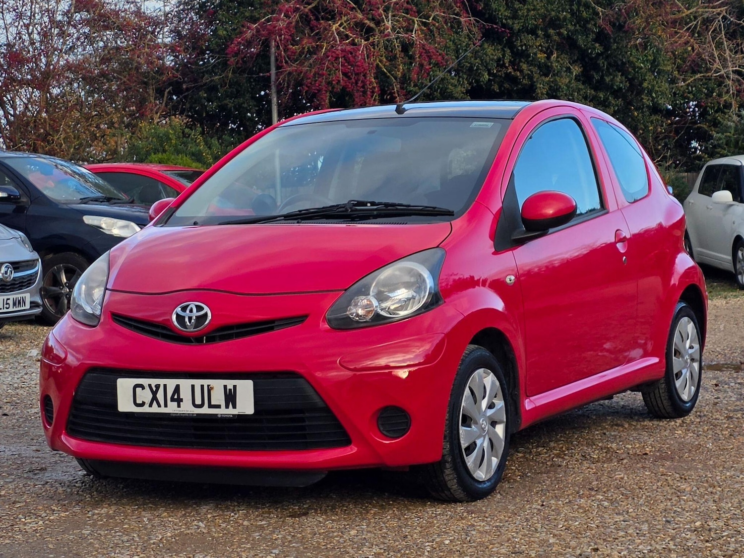 Used Toyota AYGO 2014 for sale - 76752988: Photo 3