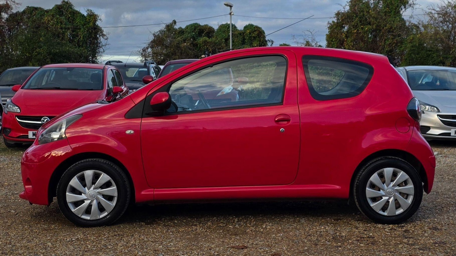 Used Toyota AYGO 2014 for sale - 76752988: Photo 8