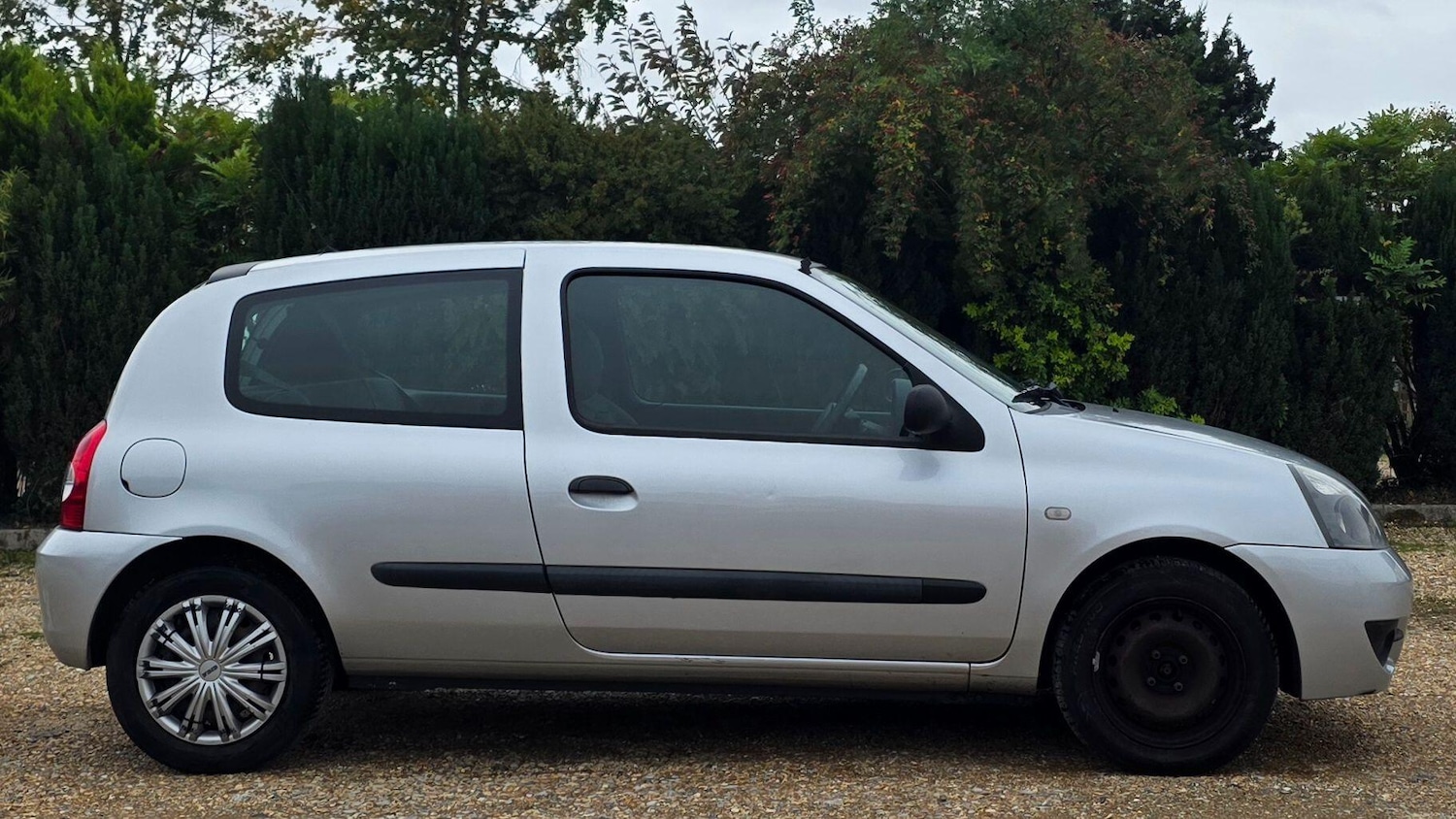 Used Renault Clio 2007 for sale - 76752648: Photo 10