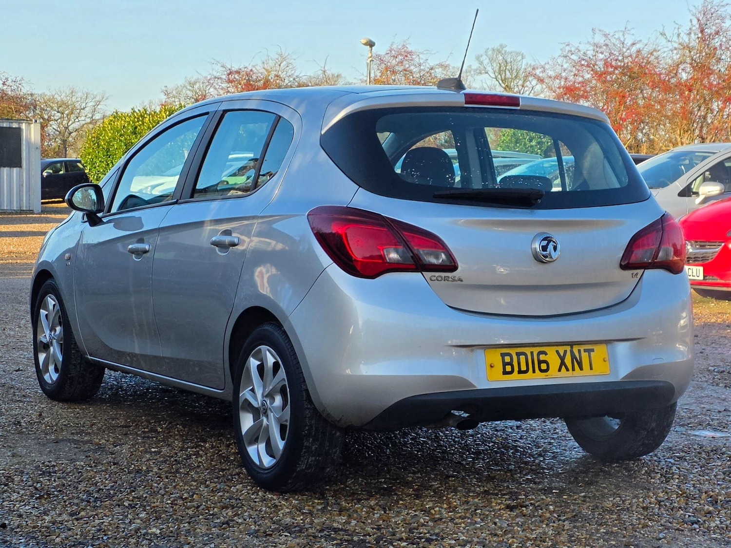 Used Vauxhall Corsa 2016 for sale - 77015719: Photo 4