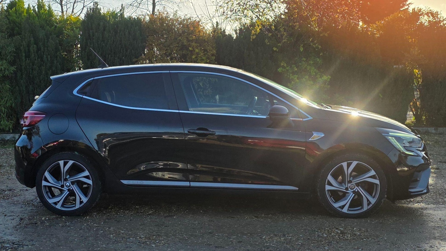 Used Renault Clio 2020 for sale - 76781027: Photo 10