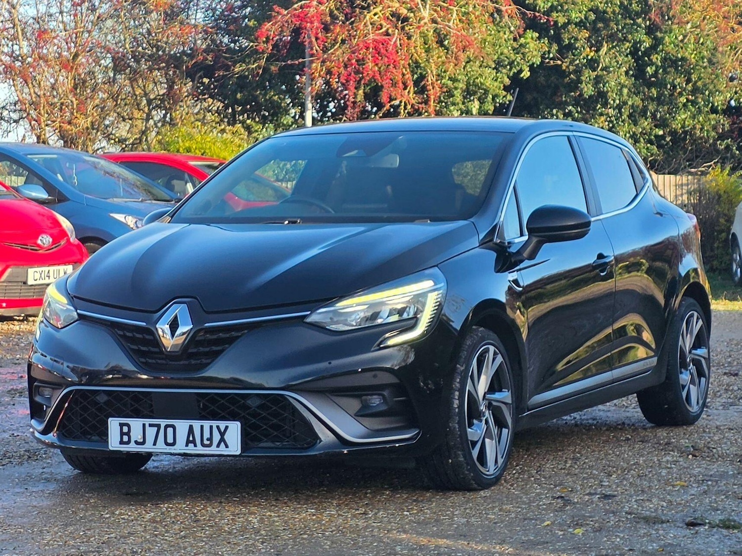 Used Renault Clio 2020 for sale - 76781027: Photo 3